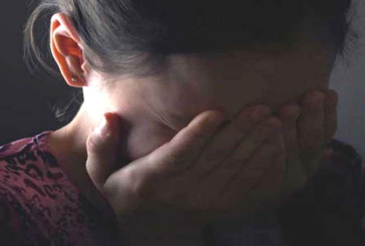 boyfriend raped his girlfriend