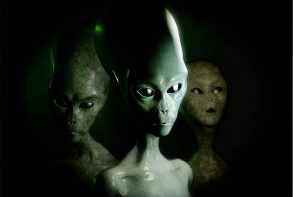 Picture of aliens and UFOs found in a cave at Chhattisgarh