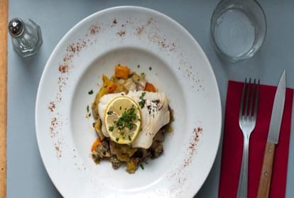 what people eat for lunch and how much time takung for lunch around the world