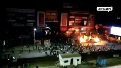 KARNI SENA BURNS AHMEDABAD MALL TWO DAY BEFORE RELEASE OF PADMAVAT