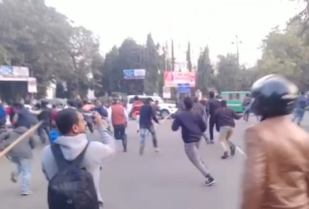 protest against movie padmavat in uttar pradesh.