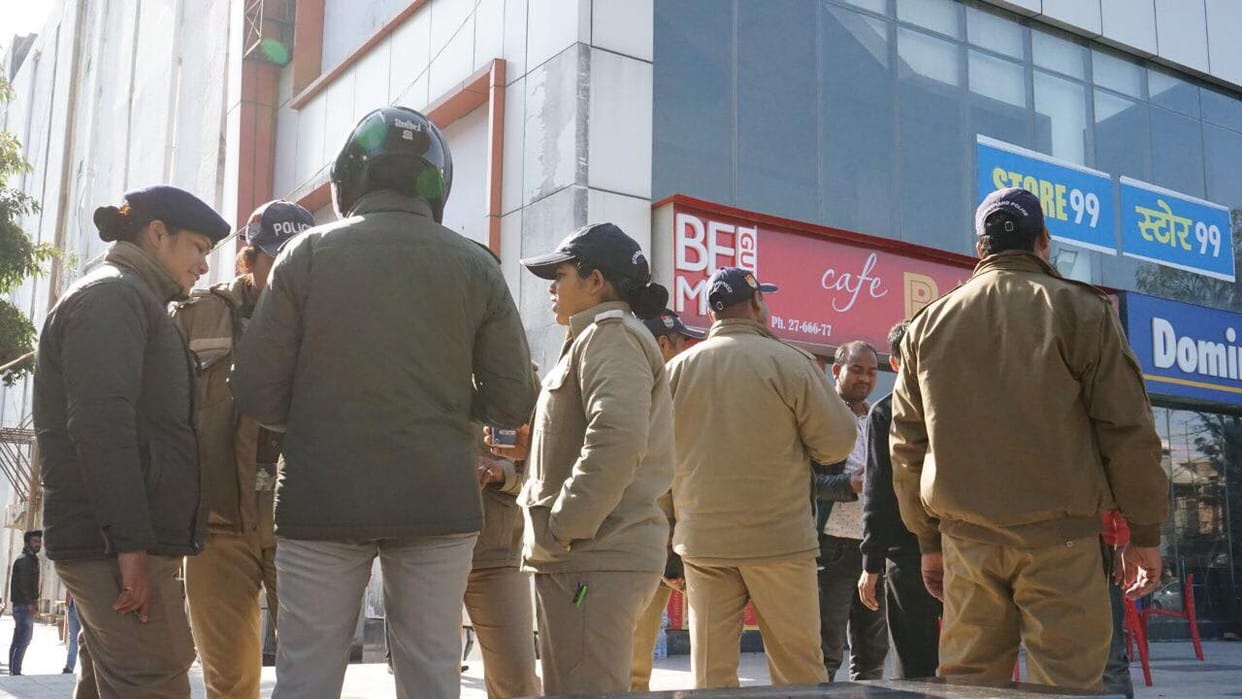 police deploy on padmavat special paid show at dehradun