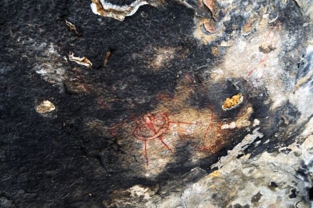 Picture of aliens and UFOs found in a cave at Chhattisgarh