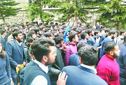  b tech student committed suicide at solan university