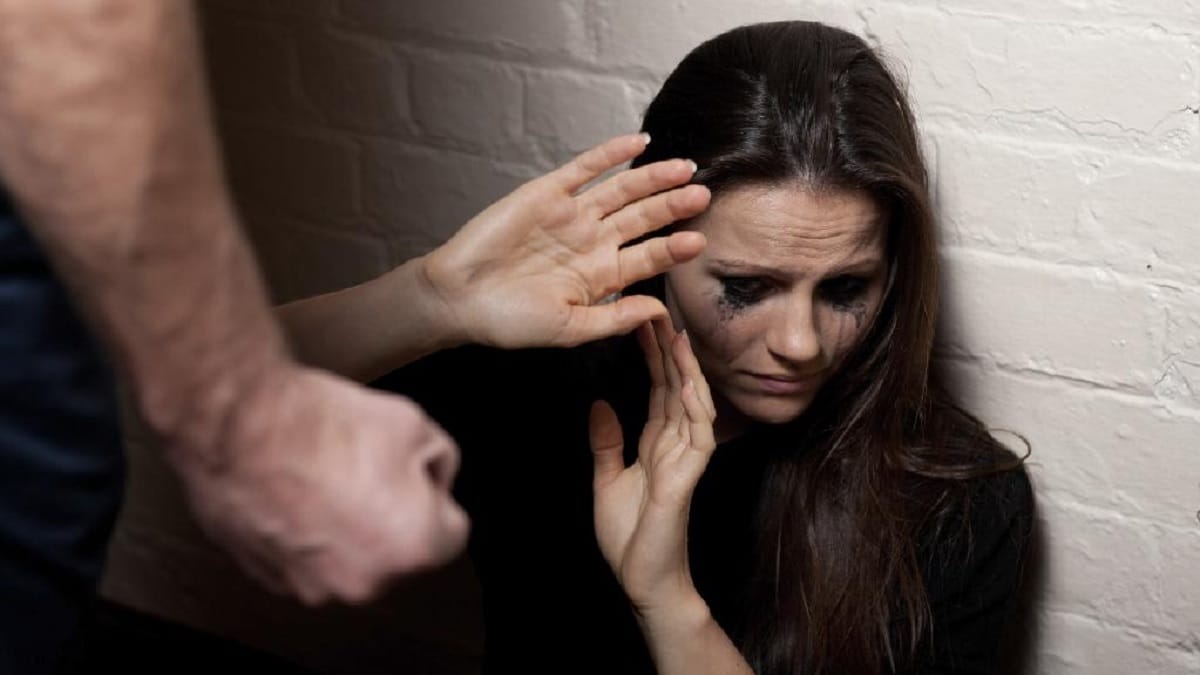 Delhi News : Two women are victims of domestic violence every hour