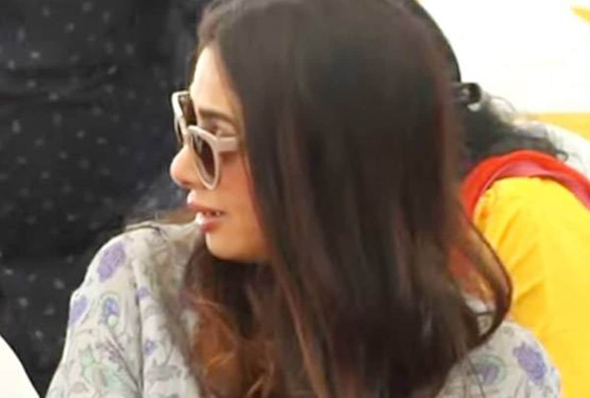 Something about the sridevi lips strikingly different