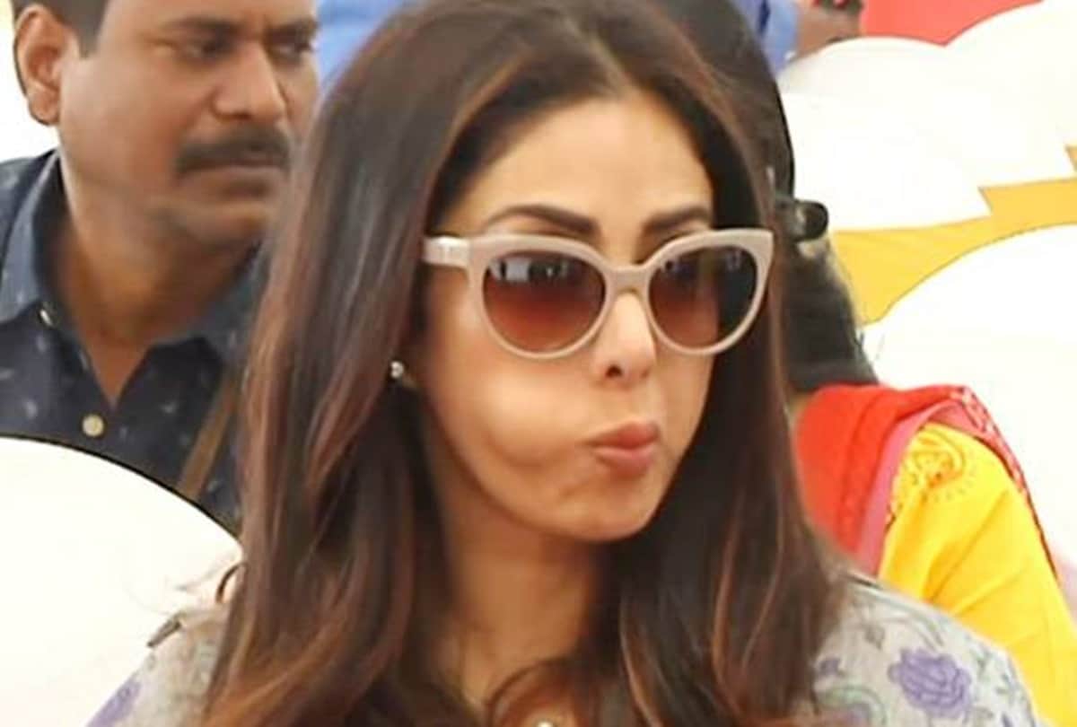 Something about the sridevi lips strikingly different