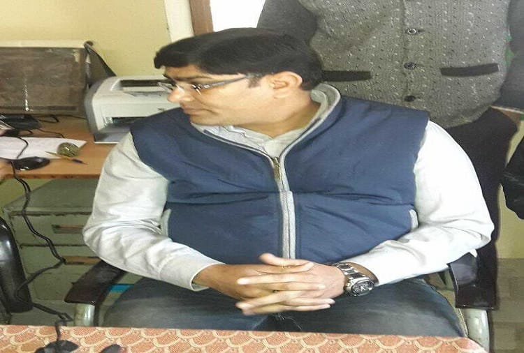 Rajasthan acb aen trap taking bribe of Rs.15 thousand in bikaner 