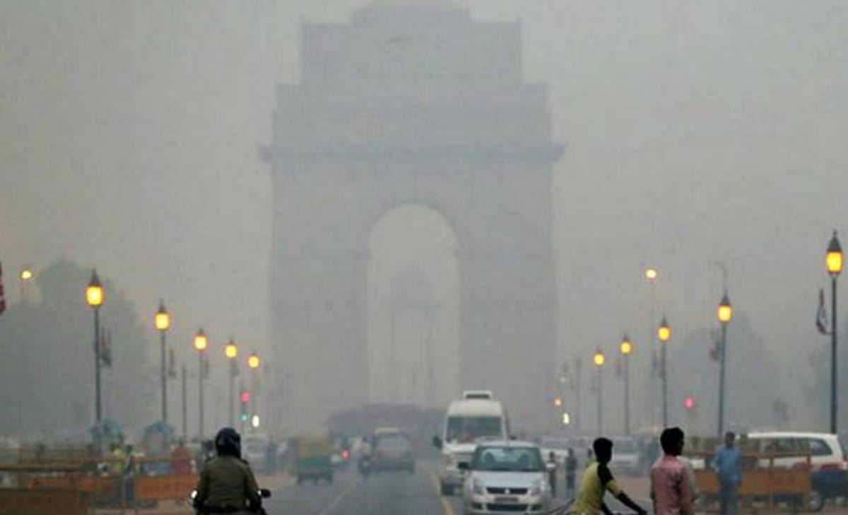 Delhi NCR air again bad for tempchar down and due to fog