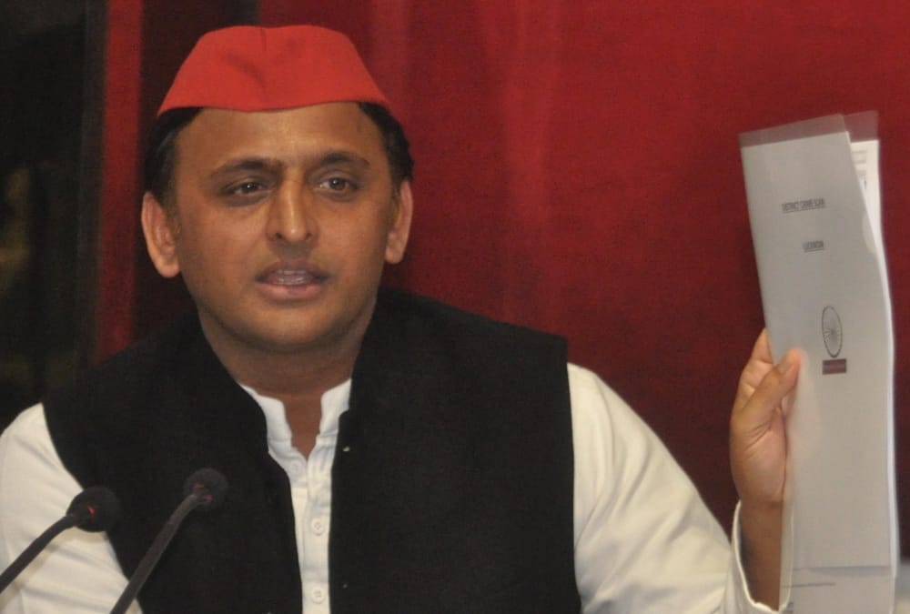 two former bsp mla join samajwadi party.