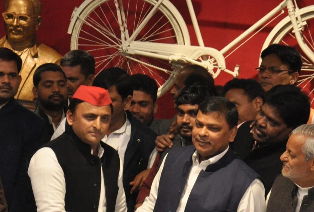 two former bsp mla join samajwadi party.