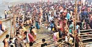 Engaged dip, worshiped Bhaskar