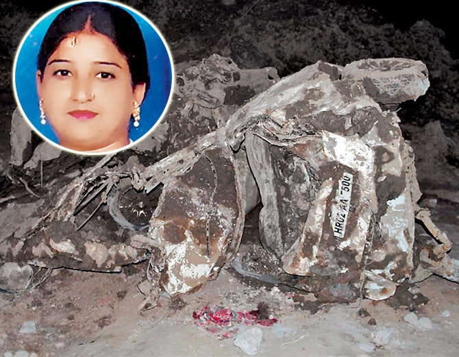 couple dead body found in car in yamunanagar