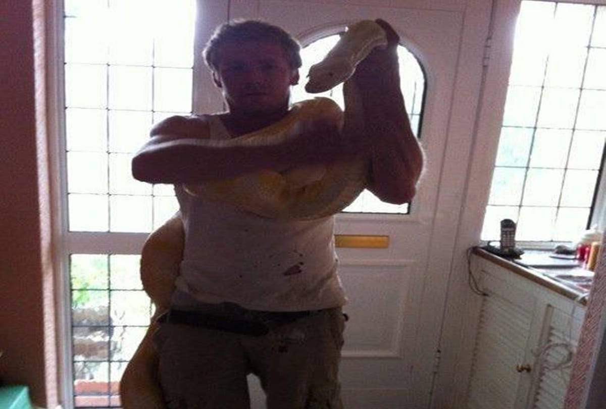 snake handler mystery death with serious injuries after pet escaped