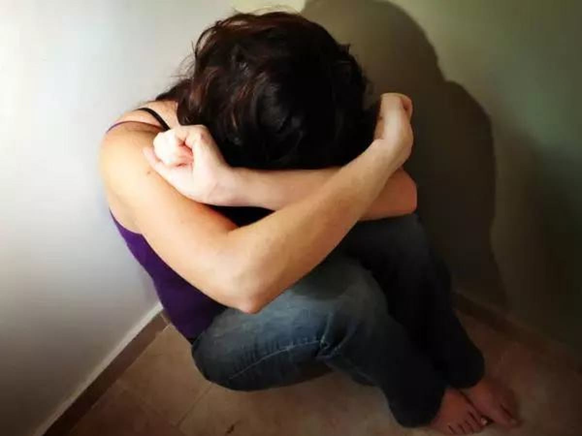 a Man arrested after molesting female Manager in hotel at Bareilly