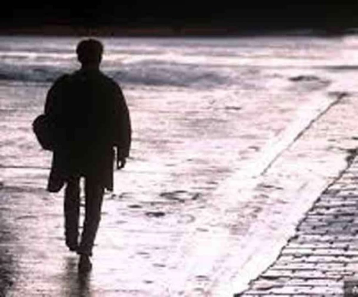 The success story of a young man gave his seat to professor order in the metro