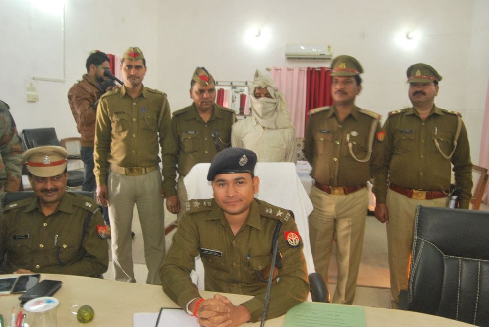 police busted illegal arms factory in etah 