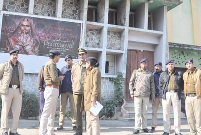 padmavat movie released in himachal with police protection