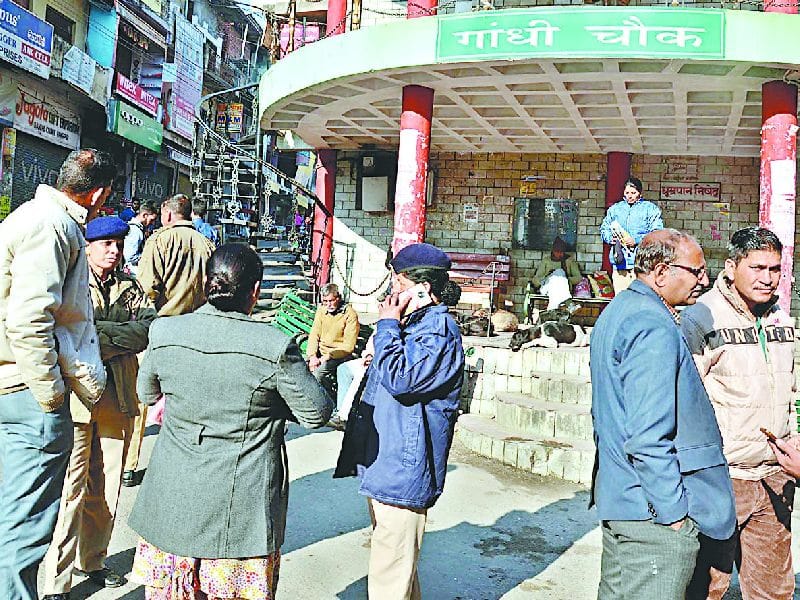 पुलिस के पहरे में रिलीज हुई बहुचर्चित पद्मावत फिल्म
