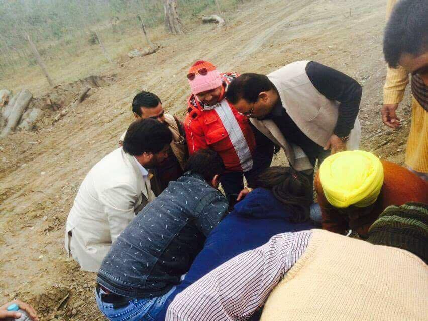 finance minister help accident injured