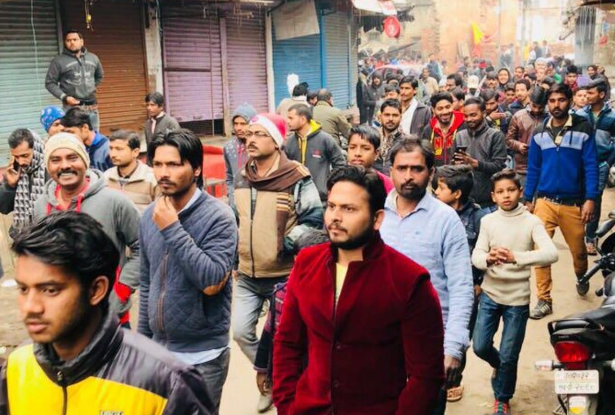 malihabad businessmen protest against dacoity
