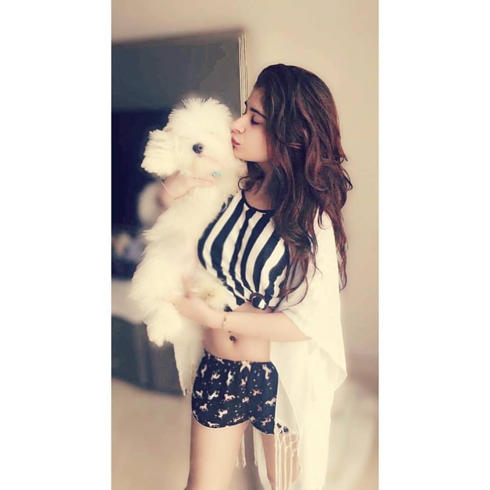 Navjot Sidhu glamorous daughter Rabia Sidhu hot photos viral
