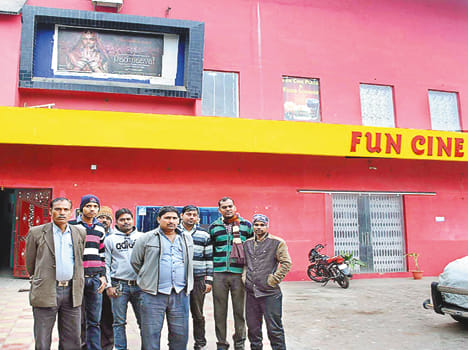 Audiences seen in police patrol, Padmavat