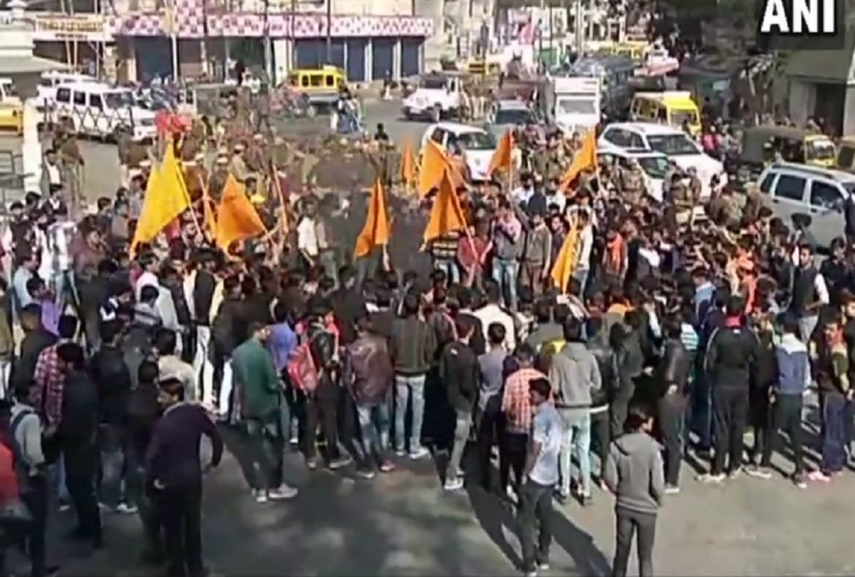 padmavat rajasthan many district effect due to karni sena protest