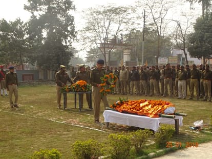 truck hit phantom squad constable in varanasi