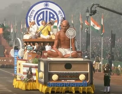 Republic day celebration rare tableau pictures and Modi with ASEAN 