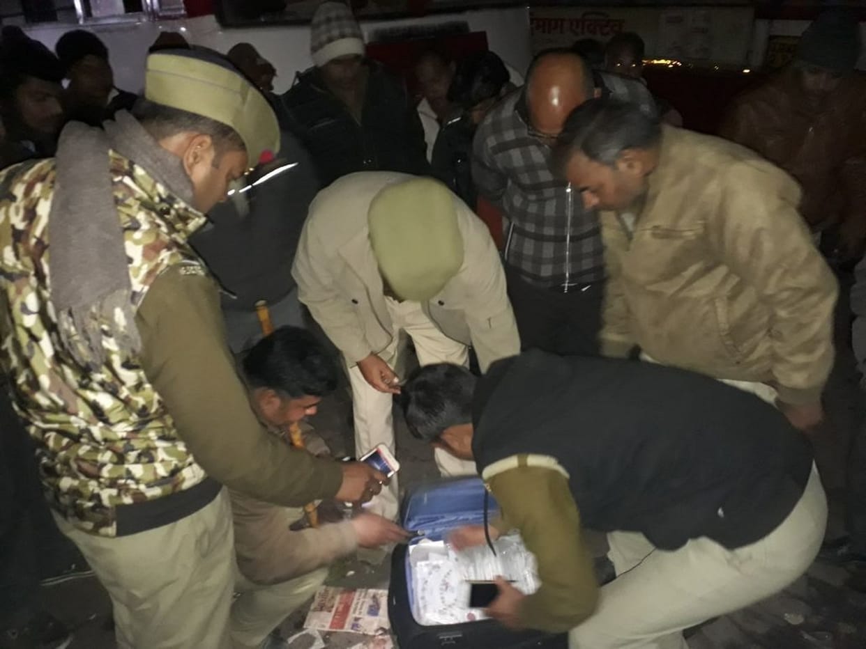 रोडवेज बस में मिली 15 किलोग्राम चांदी