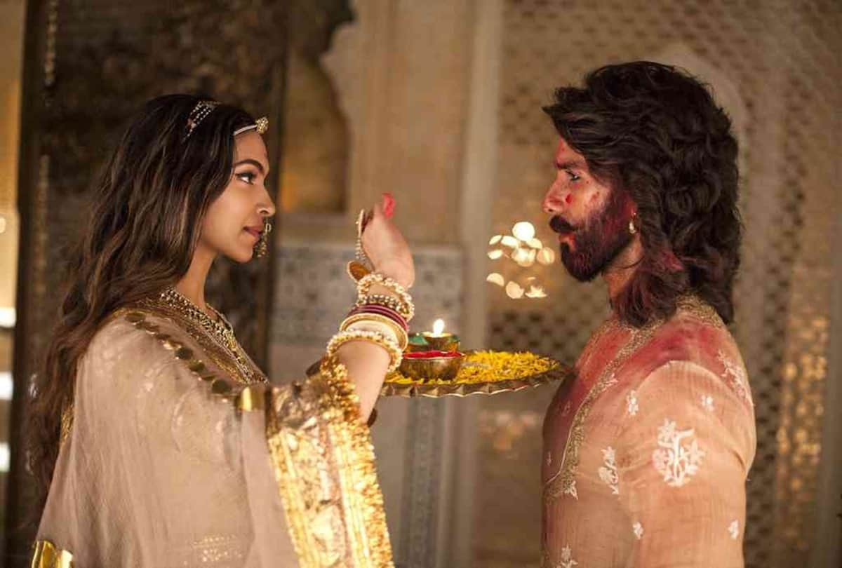 veteran actress Asha Parekh on Padmaavat row