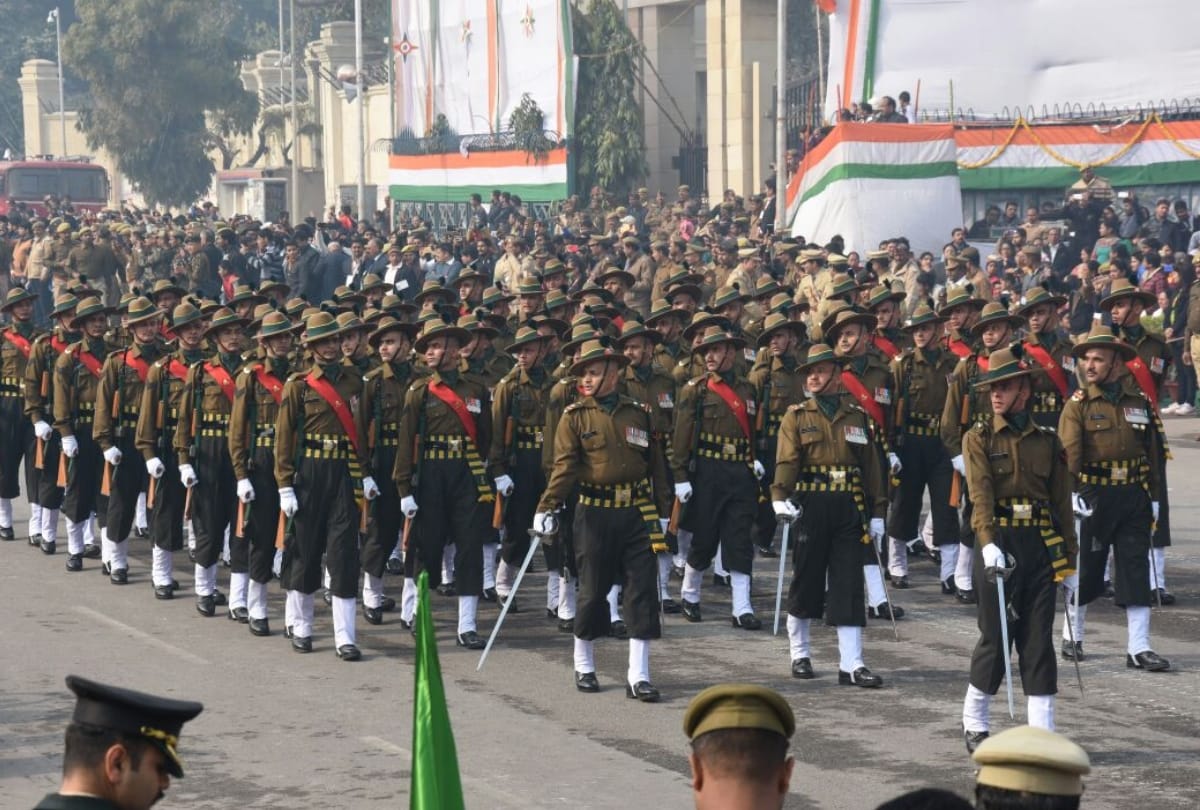 republic day celebration at vidhan bhawan lucknow 