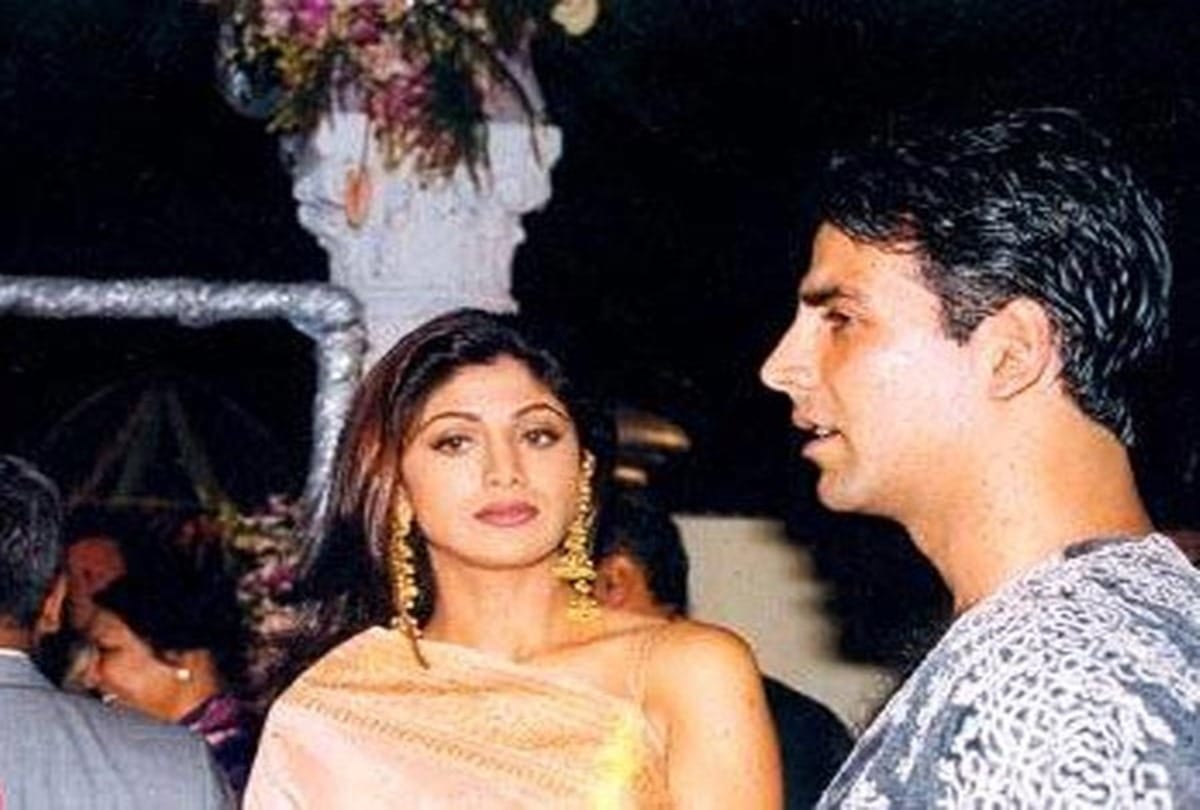 ...When Shilpa Shetty met with his ex boyfriend Akshay Kumar