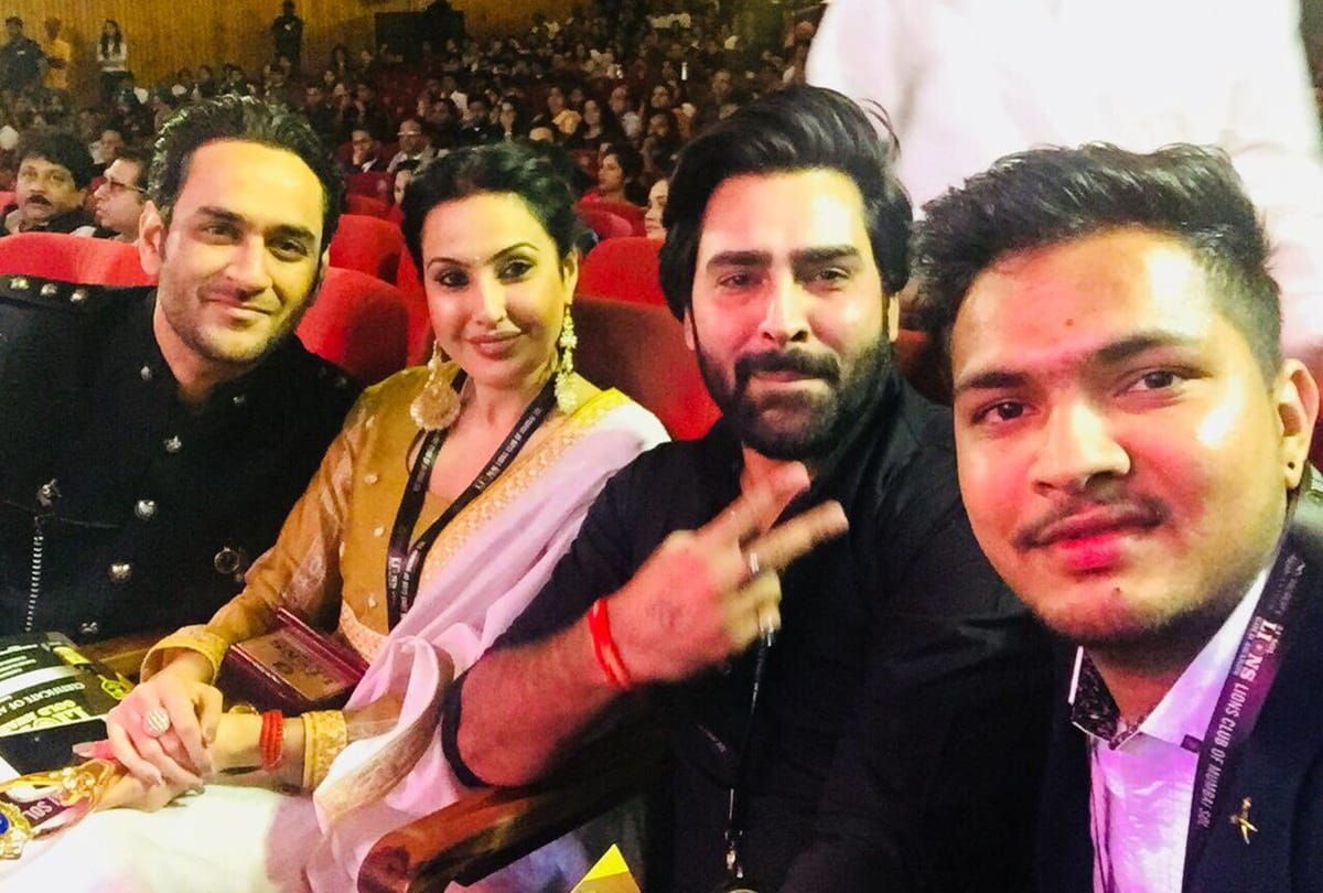 Kamya Punjabi and Manveer Gurjar spot together at lions gold awards 2018