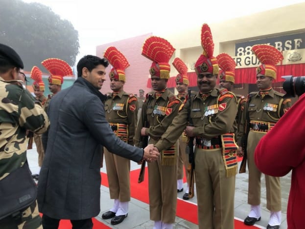 aiyaary starcast on wagah border on 26 january morning, sidharth malhotra