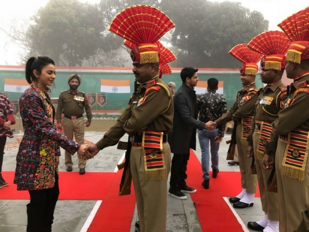 aiyaary starcast on wagah border on 26 january morning, sidharth malhotra