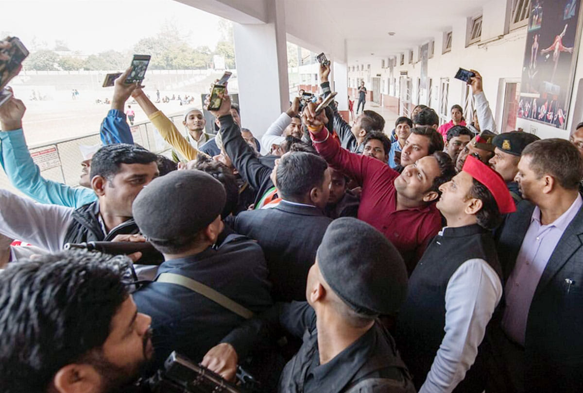 Akhilesh celebrated Republic Day