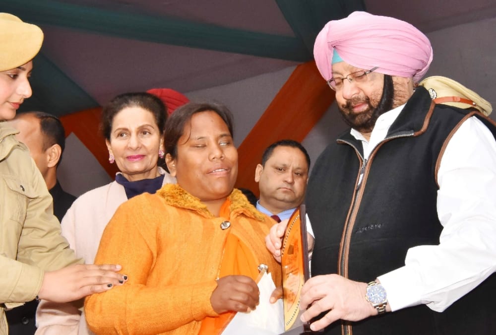 Punjab Chief Minister Captain Amarinder Singh come forward to help actor Satish Kaul