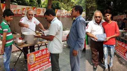 social activist anup khanna Dadi Ki Rasoi in Noida serves food in only Rs five