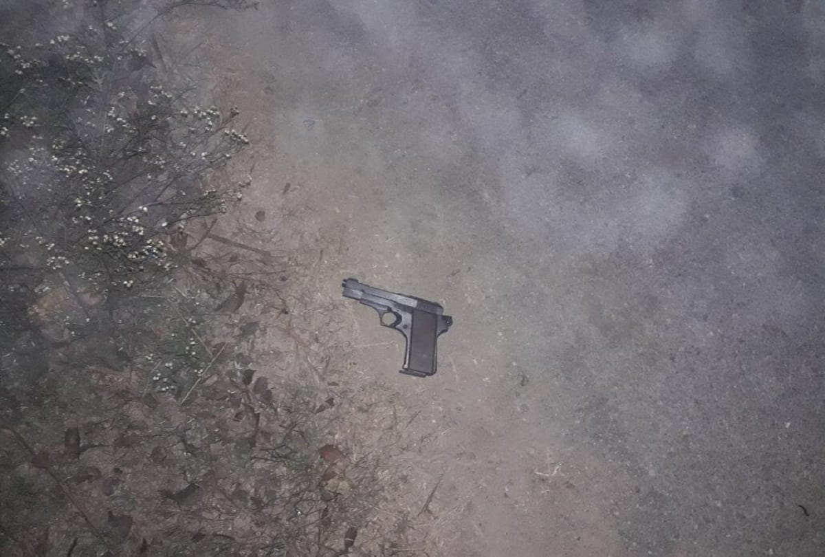 Police encounter in azamgarh one criminal killed