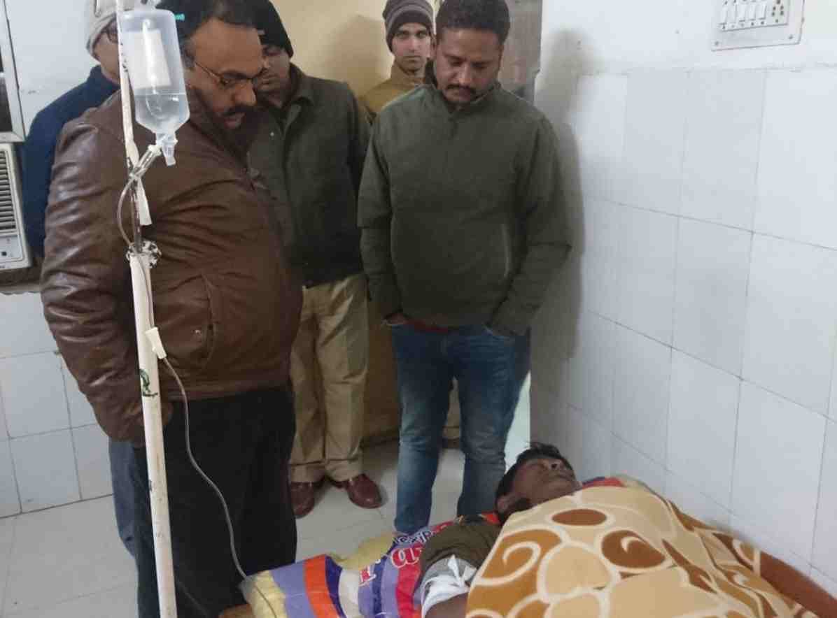 Police encounter in azamgarh one criminal killed