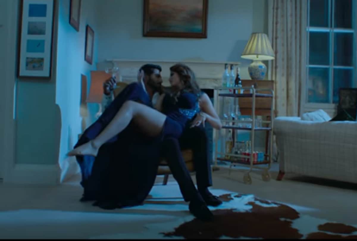 Urvashi Rautela starrer hate story 4 trailer crosses 1 crore views in a day