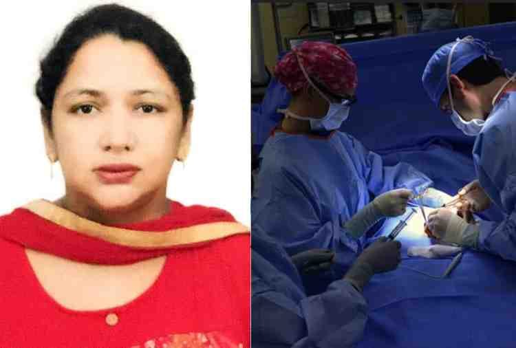 rare surgery of lady teacher, one feet sponge found in womb