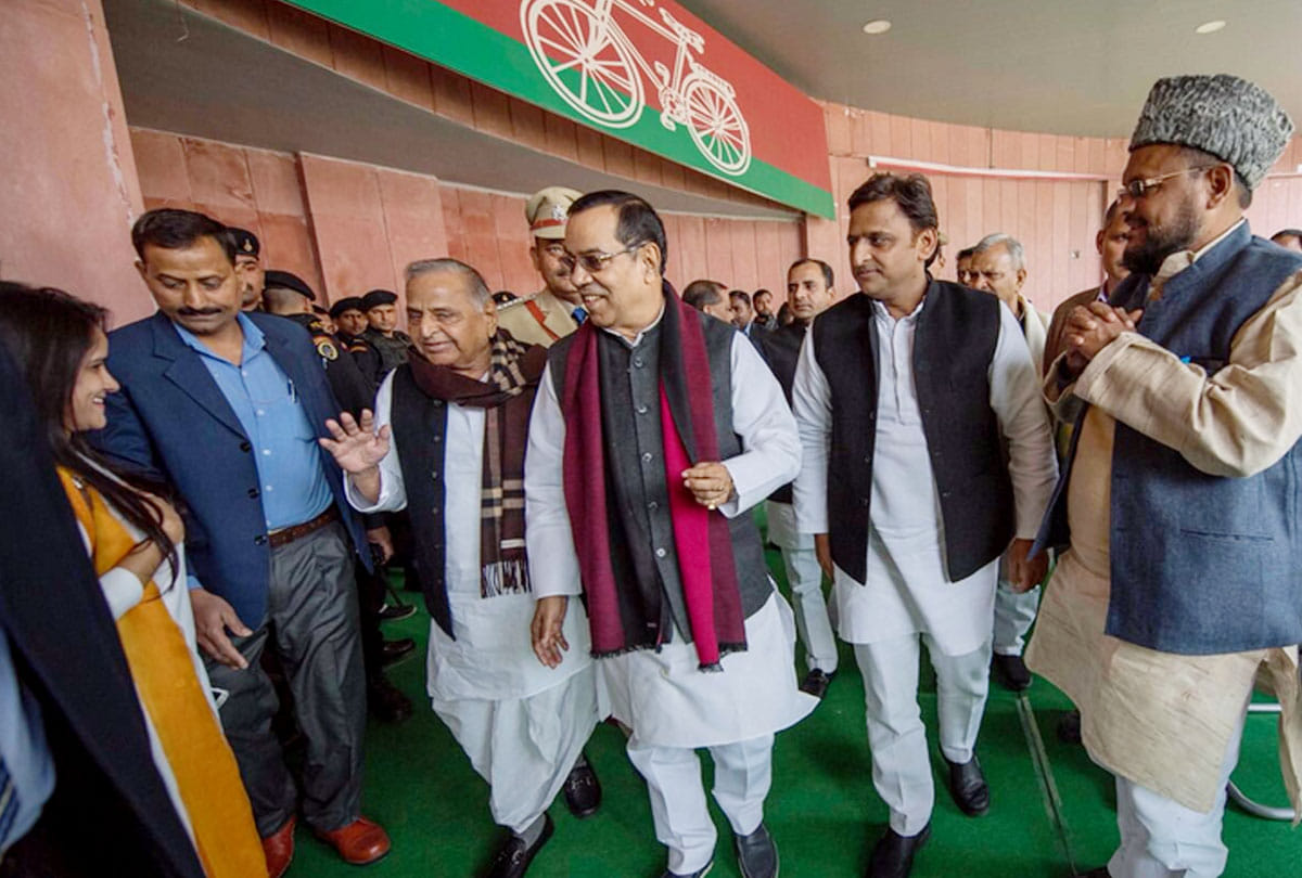 Akhilesh celebrated Republic Day
