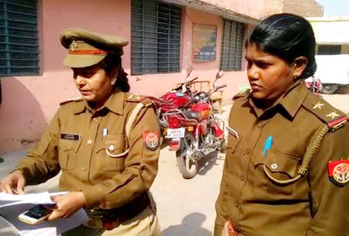 wearing sub Inspector's uniform a women entered in Republic Day parade