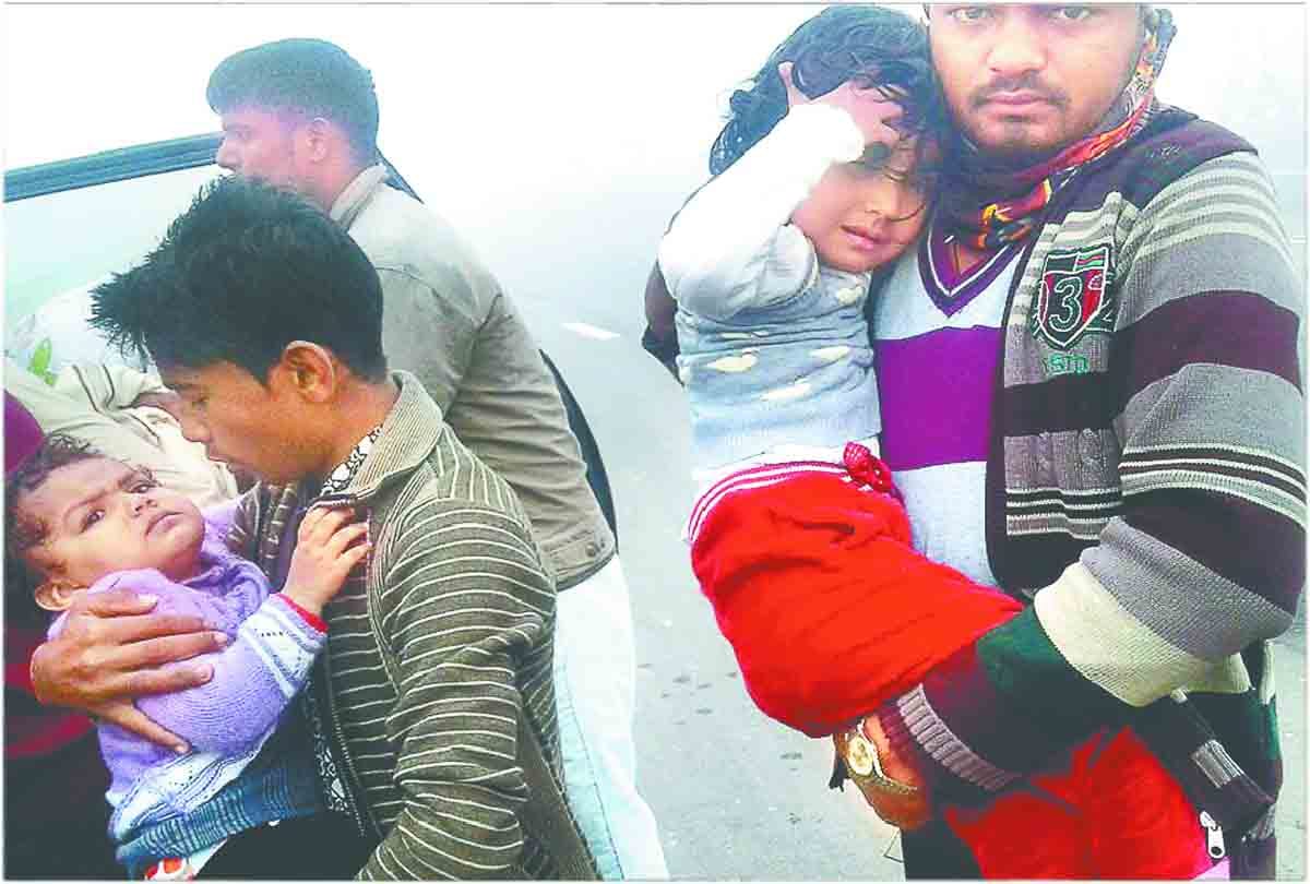 accident on Agra Lucknow Expressway due to fog
