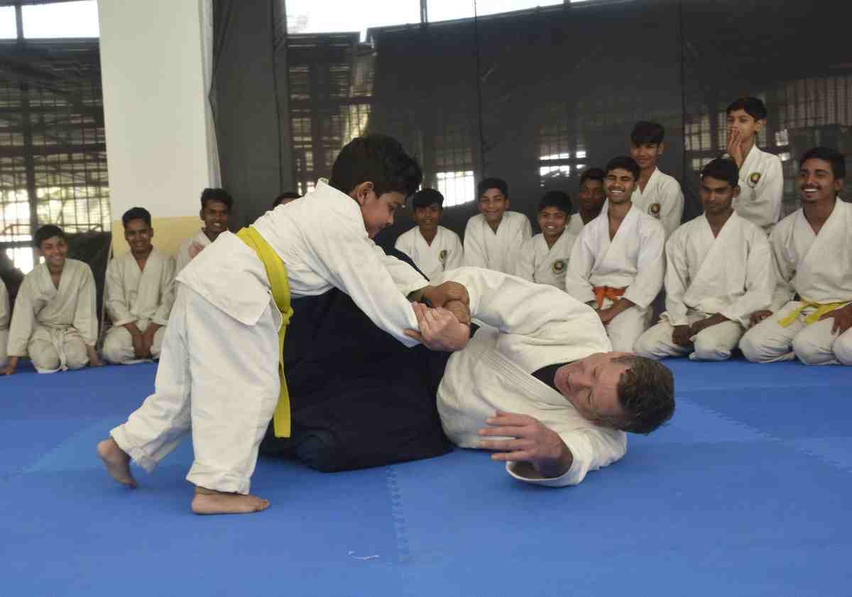 varanasi daughter learn art of aikido