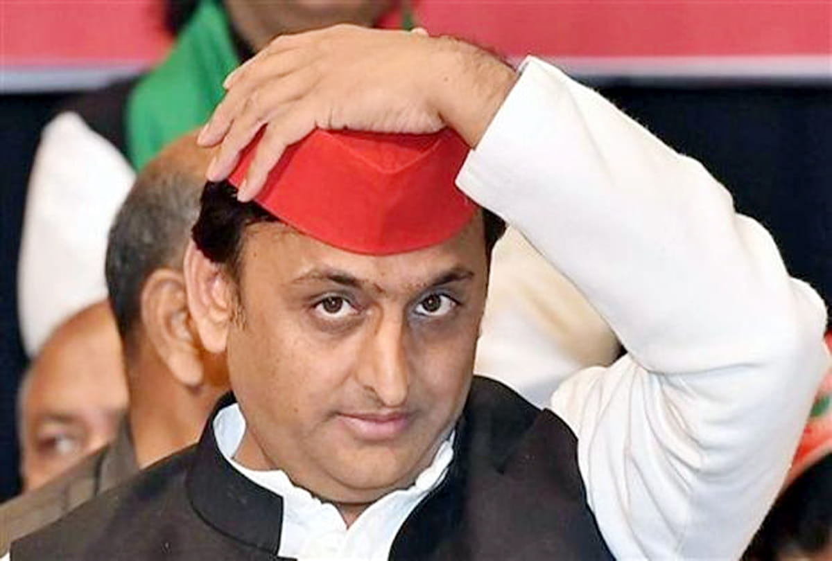 akhilesh yadav says up government behaving like dictator
