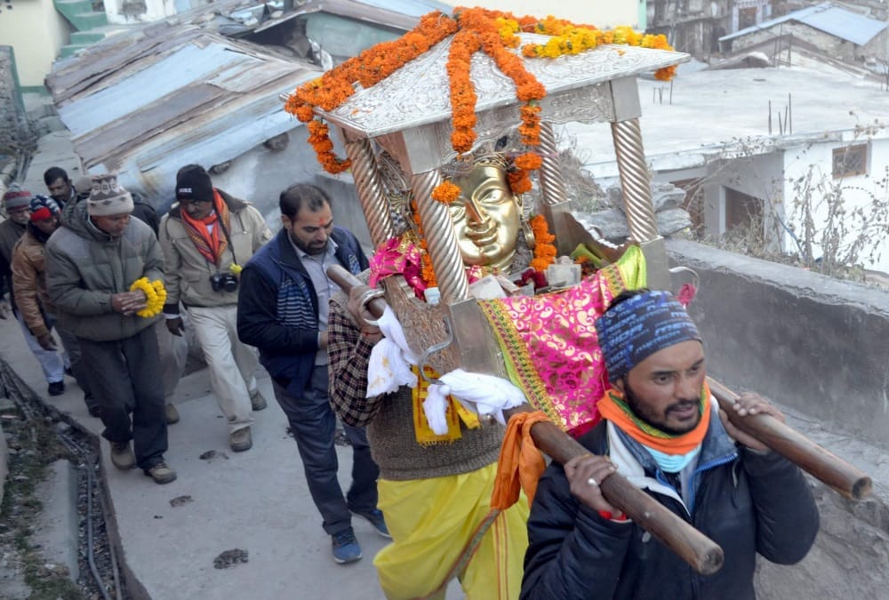 badrinath dham chatra change after 600 years